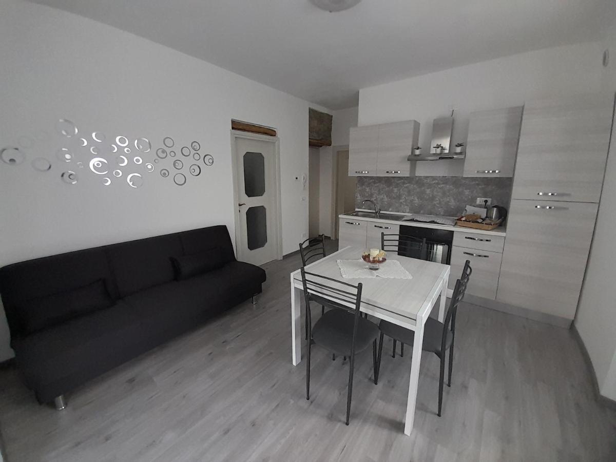 Lescen White Residence - Lake View 勒泽诺 外观 照片